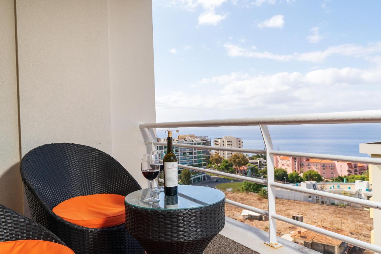 Apartamento Alberto Funchal  Buitenkant foto